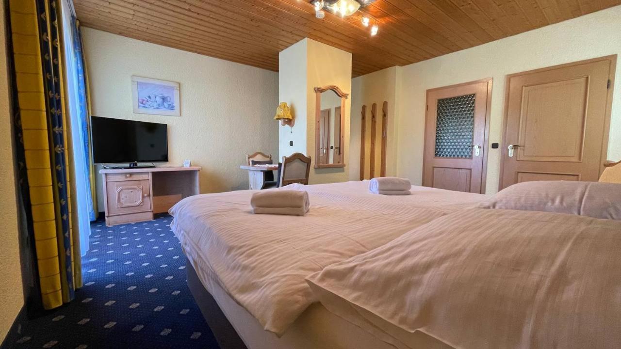 Hotel-Restaurant Forellenhof Pottenstein Eksteriør bilde