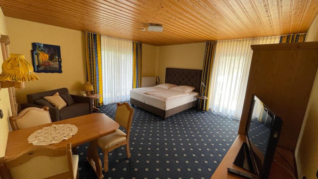 Hotel-Restaurant Forellenhof Pottenstein Eksteriør bilde